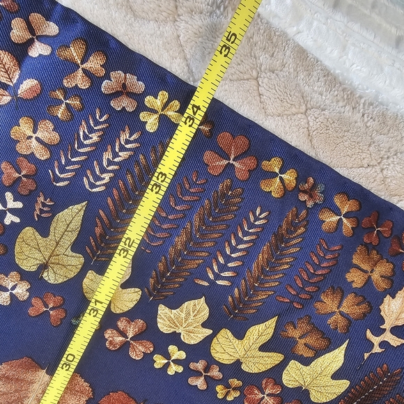 Vintage Gucci Scarf - Picture 7 of 9